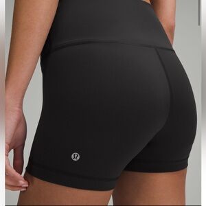 Wunder Train High-Rise Short 4”